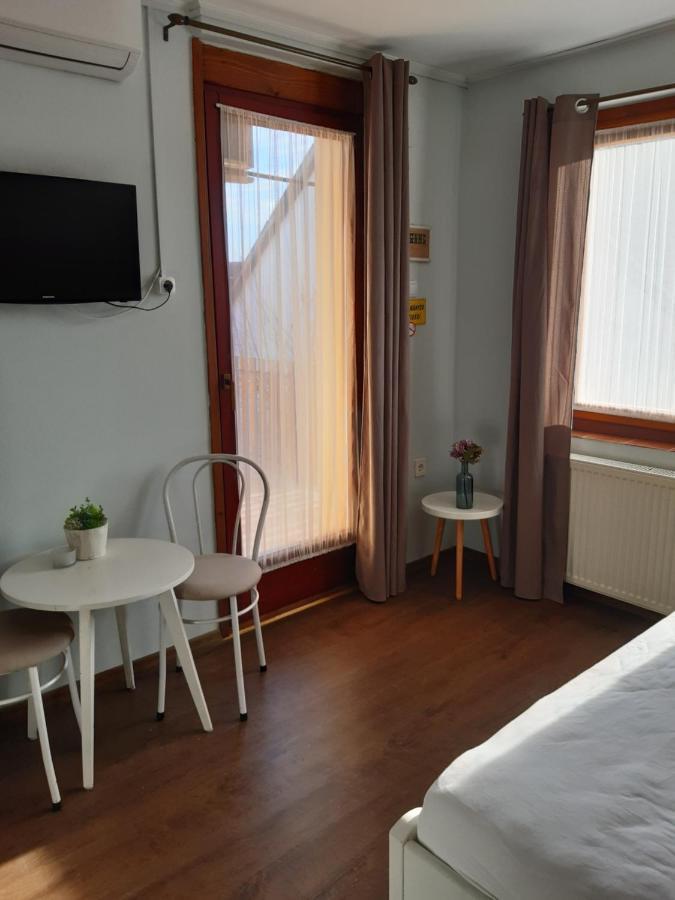 Nóra Apartman Gyula Exterior foto